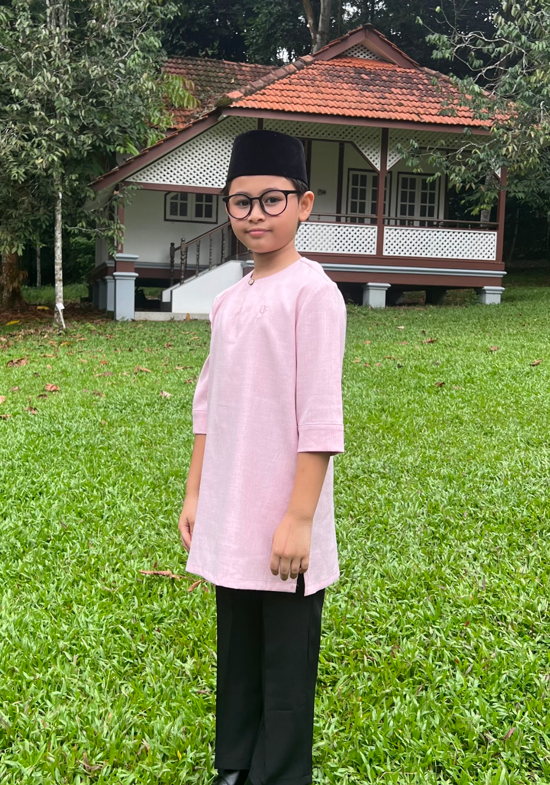 Klasik Raya Kemboja Boy Plain Kurta in Pink