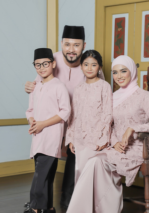 Klasik Raya Kemboja Boy Plain Kurta in Pink