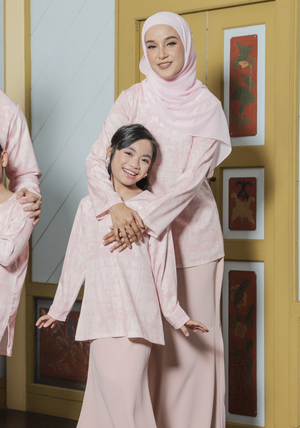 Klasik Raya Kemboja Girl Printed Kurung in Pink