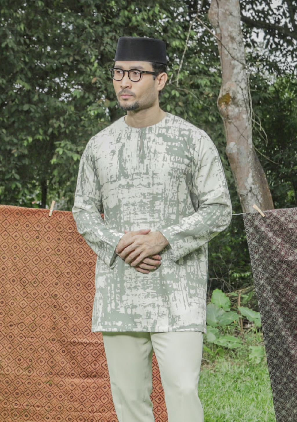 Klasik Raya Anggrek Printed Kurta in Green