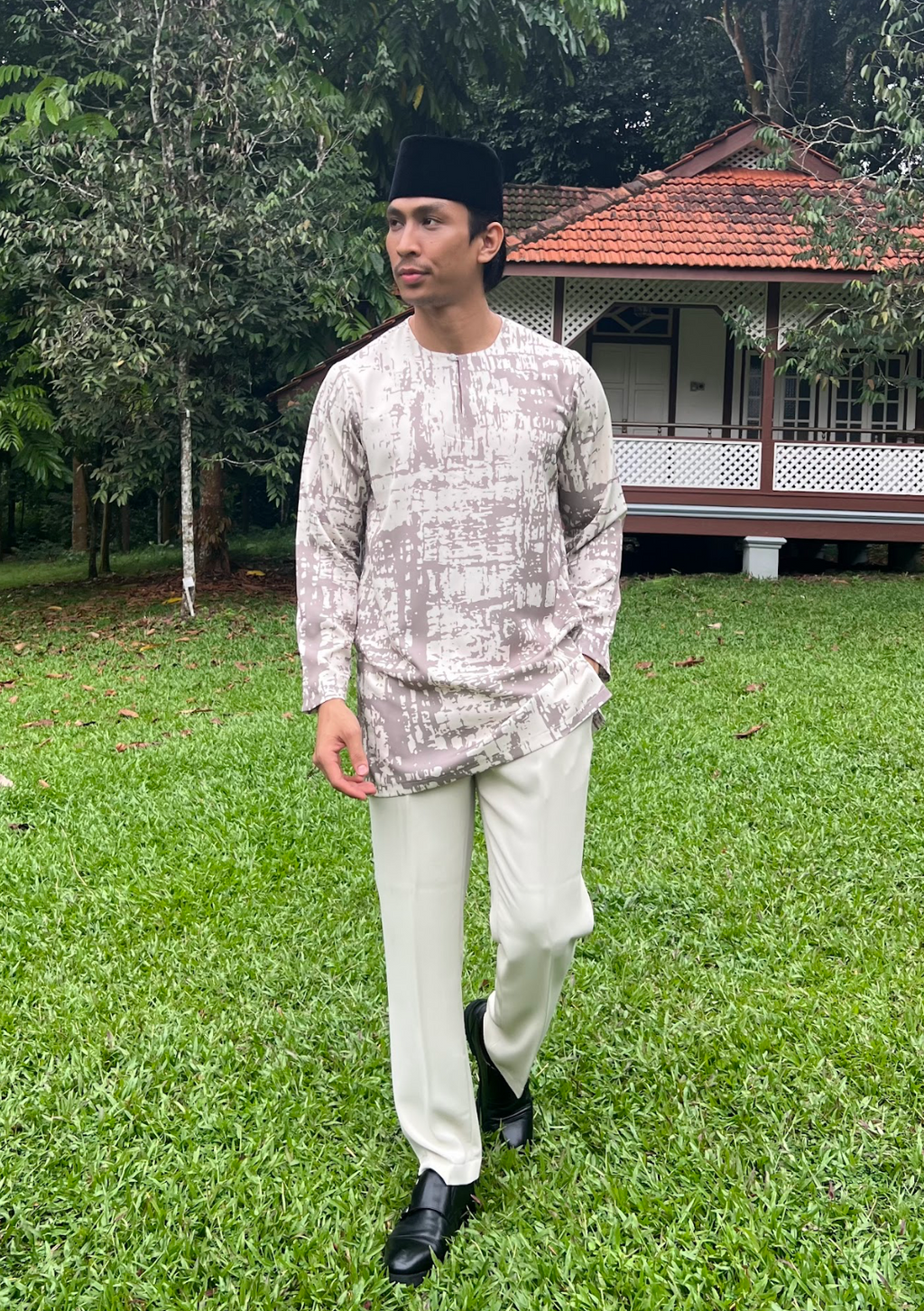 Klasik Raya Melati Printed Kurta in Beige