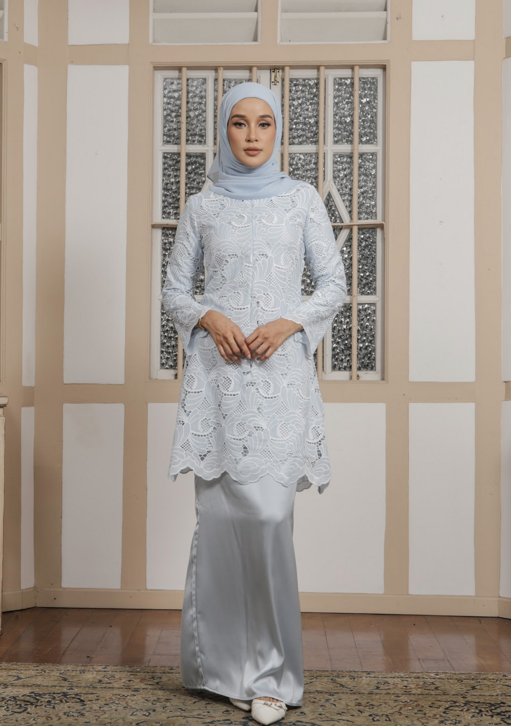 Klasik Raya Cempaka Lace Kurung in Blue