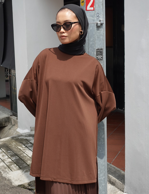 Oversized Top with Pleated Skirt in Dark Brown