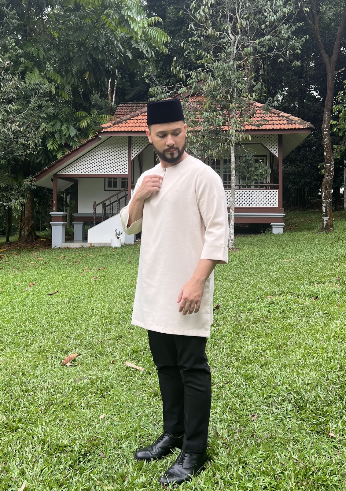 Klasik Raya Melati Plain Kurta in Beige