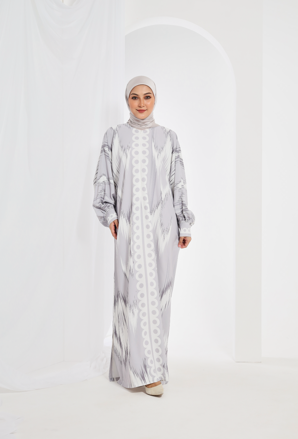 NAYA Kaftan in Silver