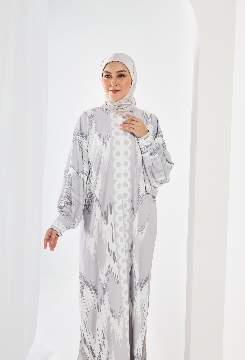 NAYA Kaftan in Silver