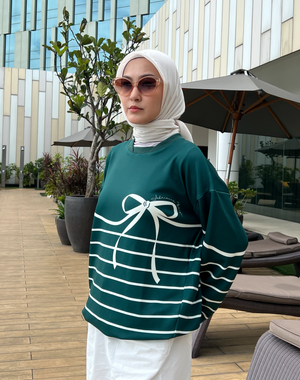 AY RIBBON Sweatshirt in Emerald