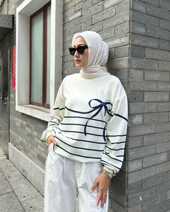 AY RIBBON Sweatshirt in White