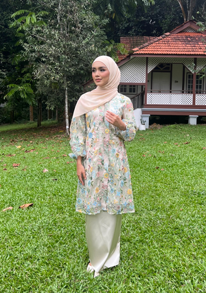 Klasik Raya Melati Tulle Kurung in Beige