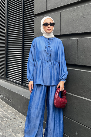 DENIM Ribbon Blouse in Cobalt (Medium Dark Blue)