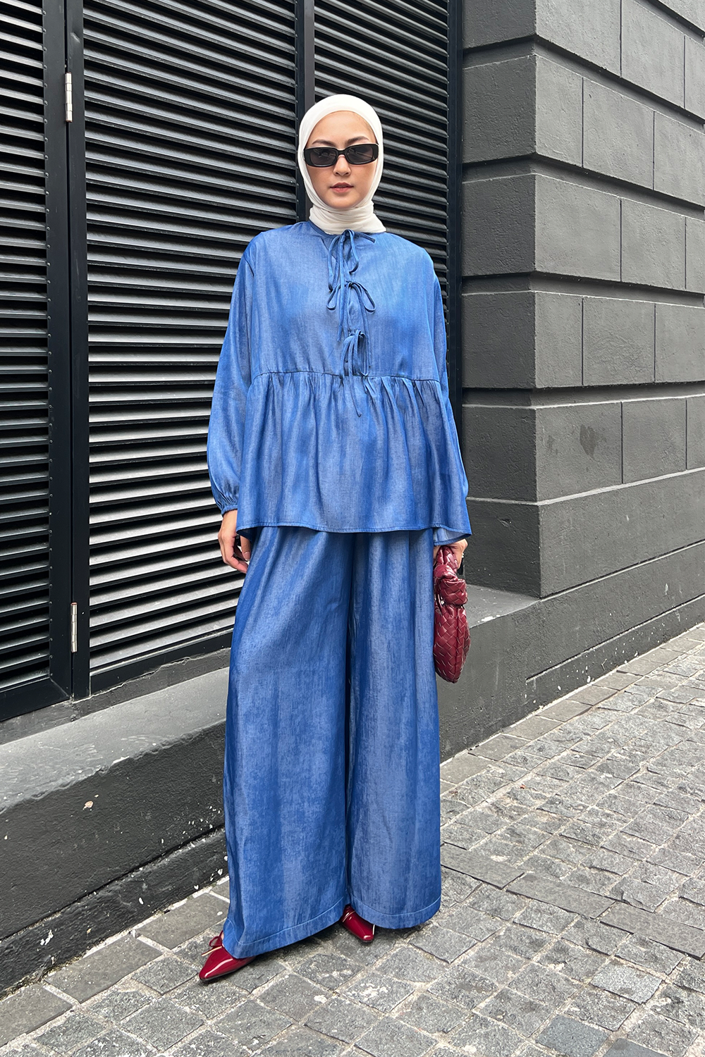 DENIM Ribbon Blouse in Cobalt (Medium Dark Blue)