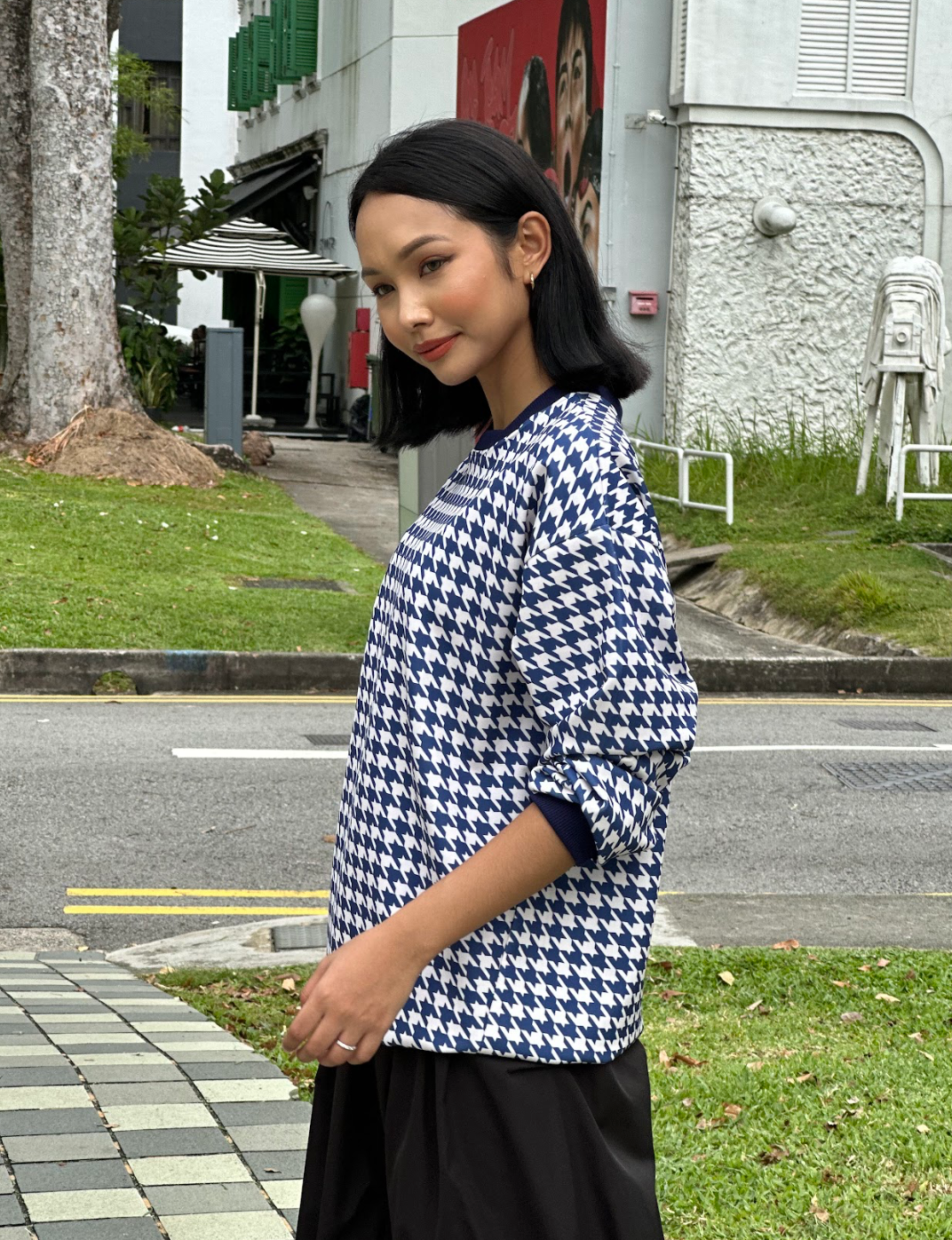 Houndstooth Kids Sweatshirt in Navy