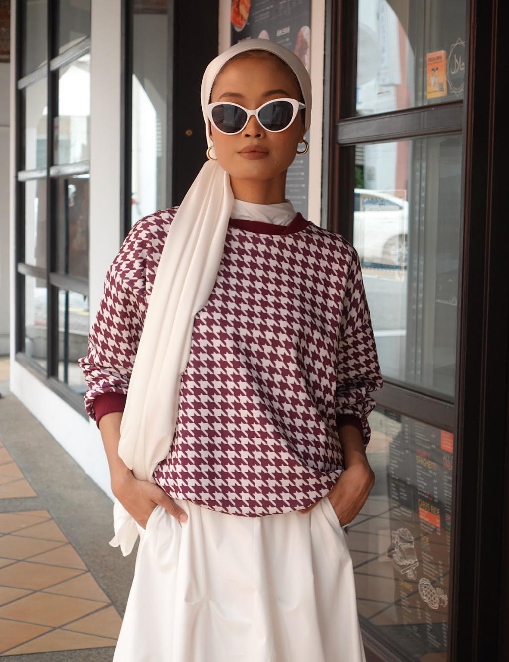 Houndstooth Sweatshirt in  Burgundy